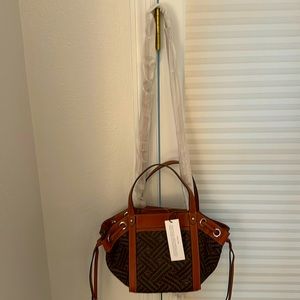 Beautiful versatile, Rebecca Minkoff bag. Short shoulder strap or long.